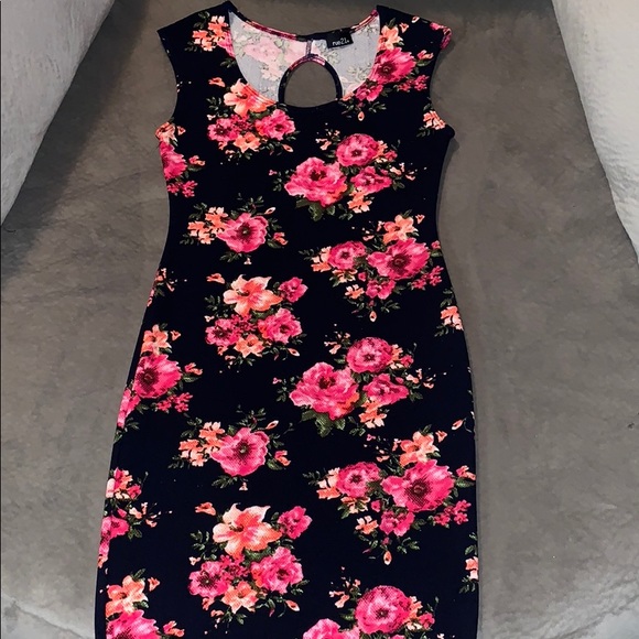 Rue21 Dresses & Skirts - Women Floral dress pretty